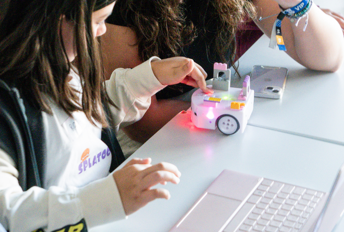 Junior Camp – Robotics & Multi-Activities, 13 to 18 years (Summer)